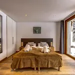 Chosalets - 200m2 Cheminee Jacuzzi Sauna Vues 샬레 *