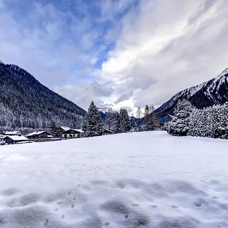 Chosalets - 200m2 Cheminee Jacuzzi Sauna Vues Chalet Chamonix